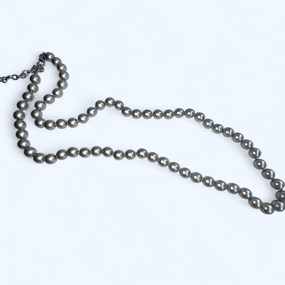 Vintage Joan Rivers Silver Gray Faux Pearl Beaded Necklace 29”-32” Lobster Clasp - Picture 2 of 9